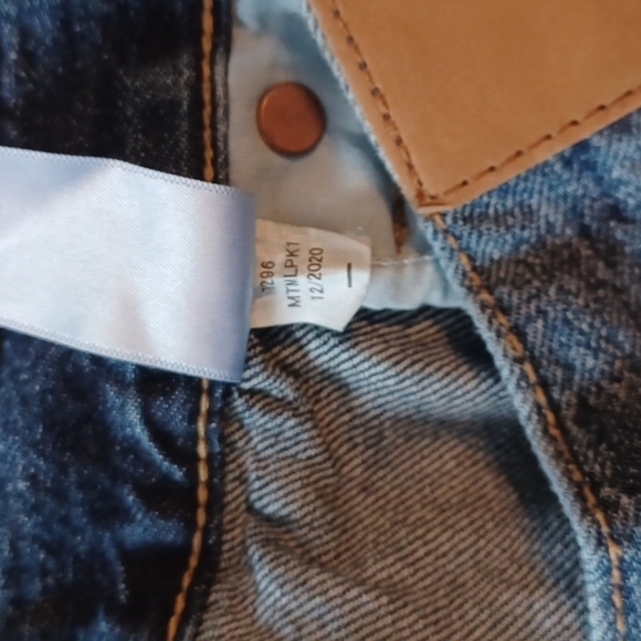 Aeropostale distressed highrise shorty distressed shorts.Size 8. Summer!! - Picture 7 of 8